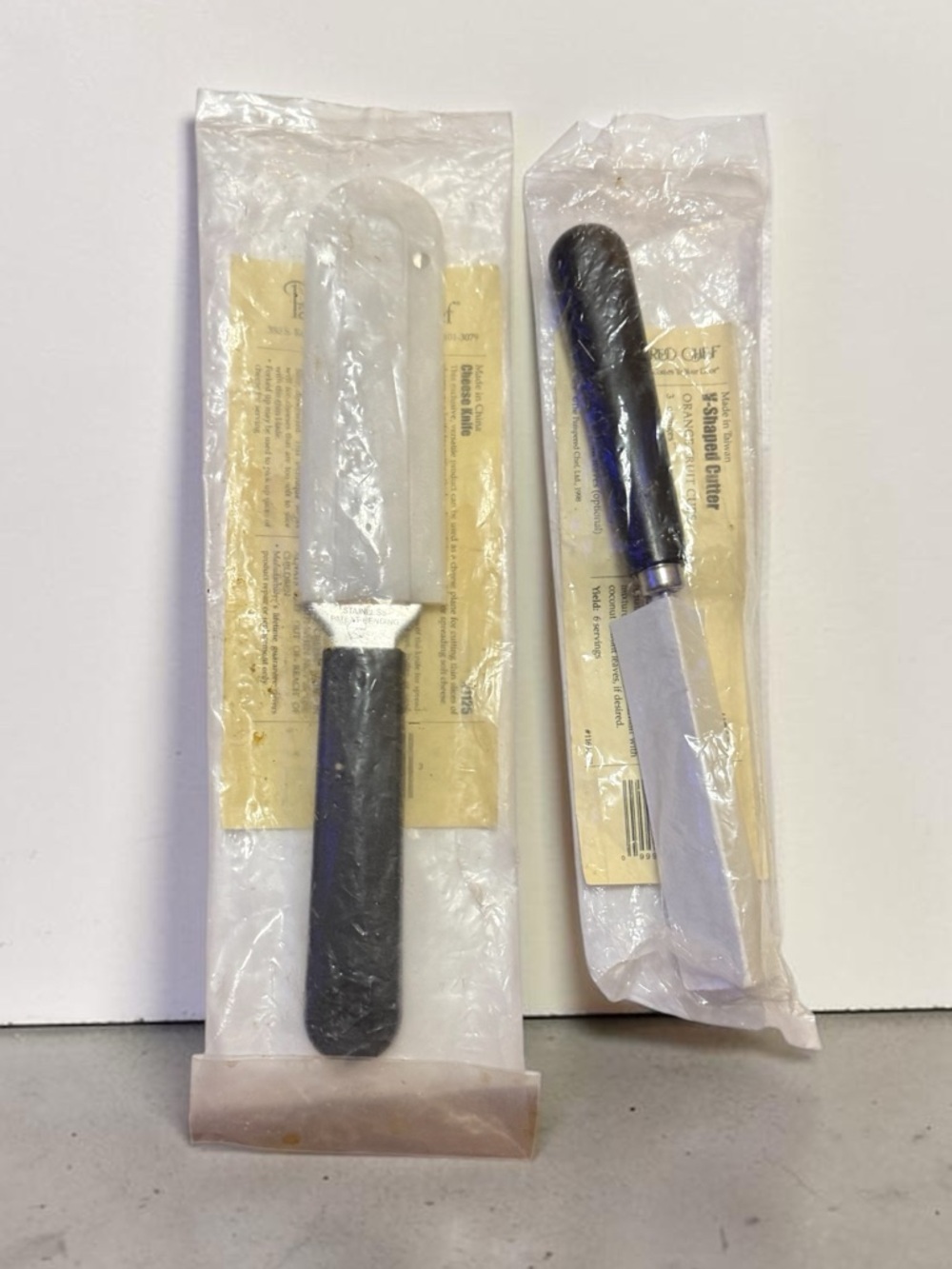 🫶🏻 Pampered Chef V Shaped Cutter & Cheese Knife